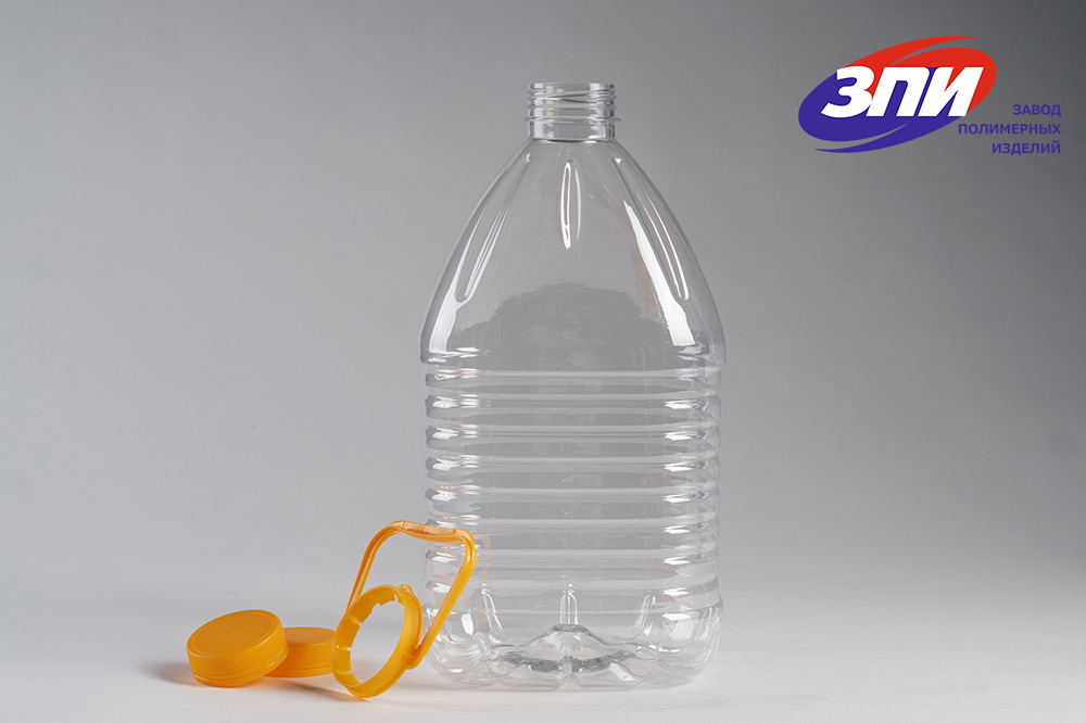PET plastic bottle Square 4.3 L